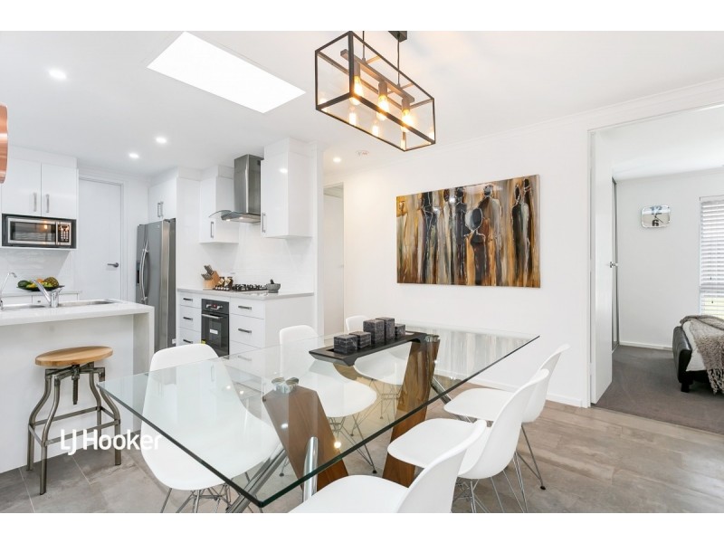 11 Chardonnay Crescent, Wynn Vale SA 5127