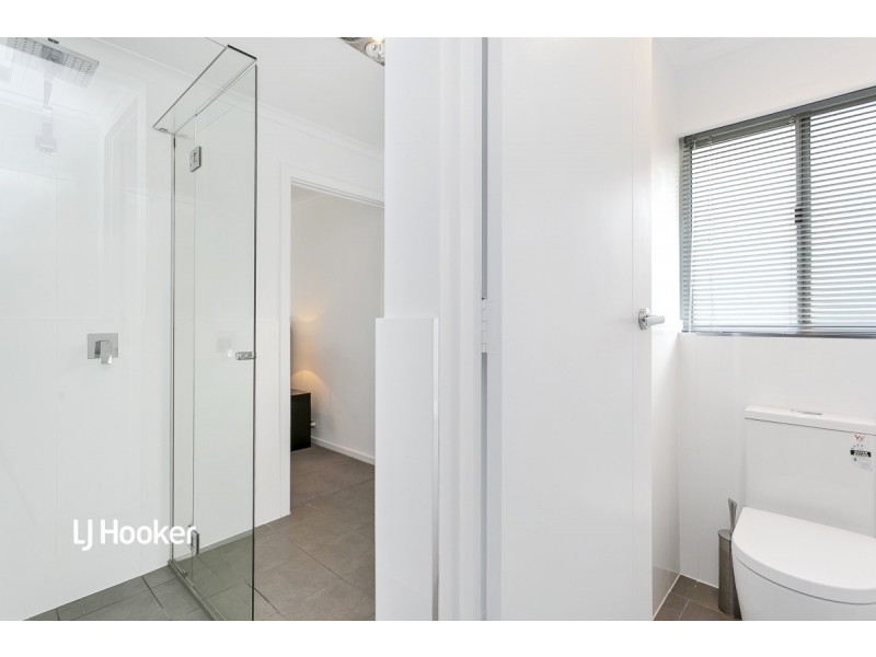 11 Chardonnay Crescent, Wynn Vale SA 5127