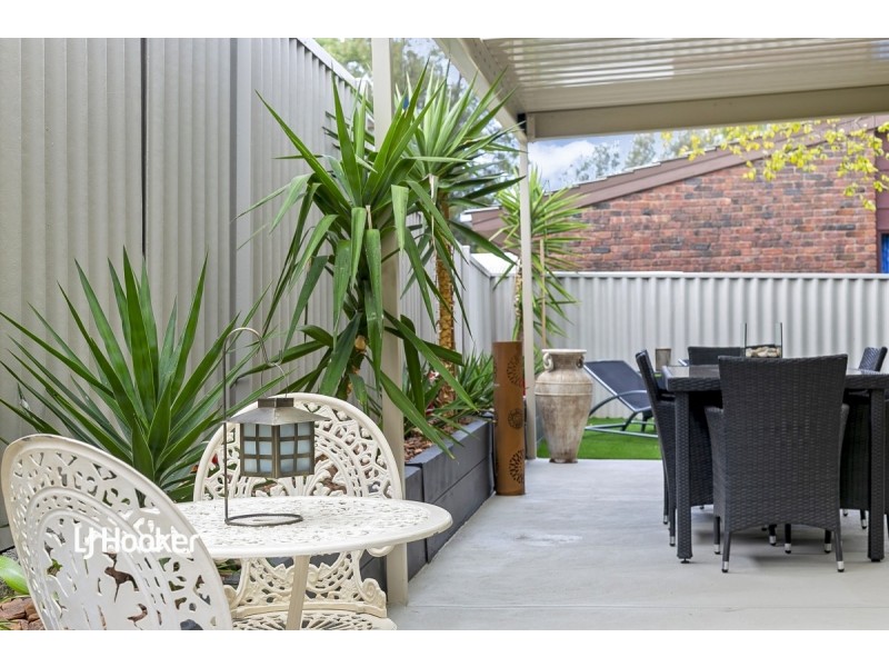 11 Chardonnay Crescent, Wynn Vale SA 5127