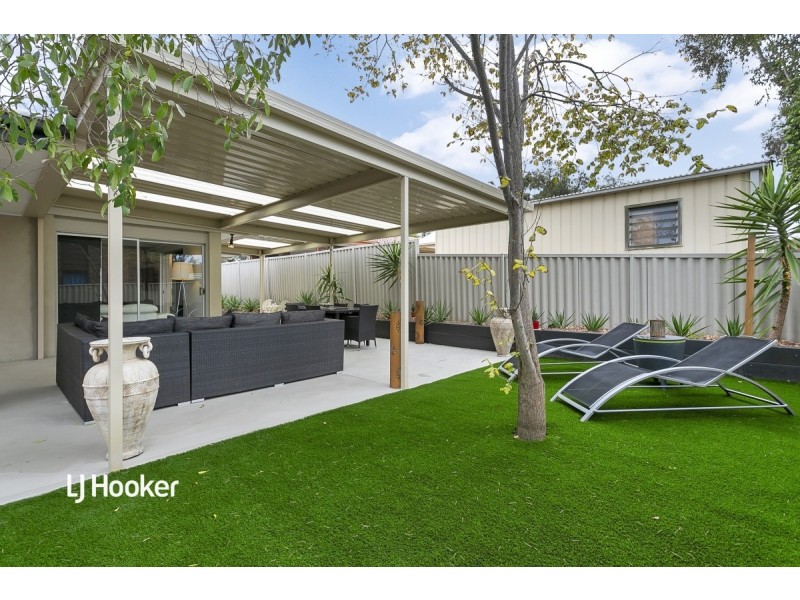 11 Chardonnay Crescent, Wynn Vale SA 5127