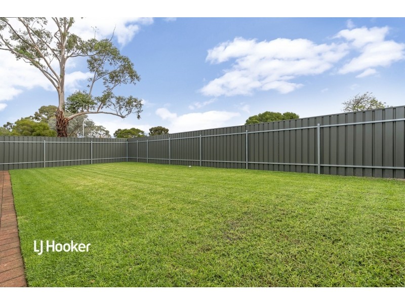 11 Chardonnay Crescent, Wynn Vale SA 5127