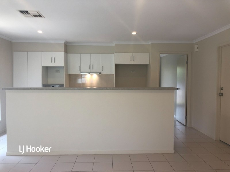 19 Lafitte Way, Andrews Farm SA 5114