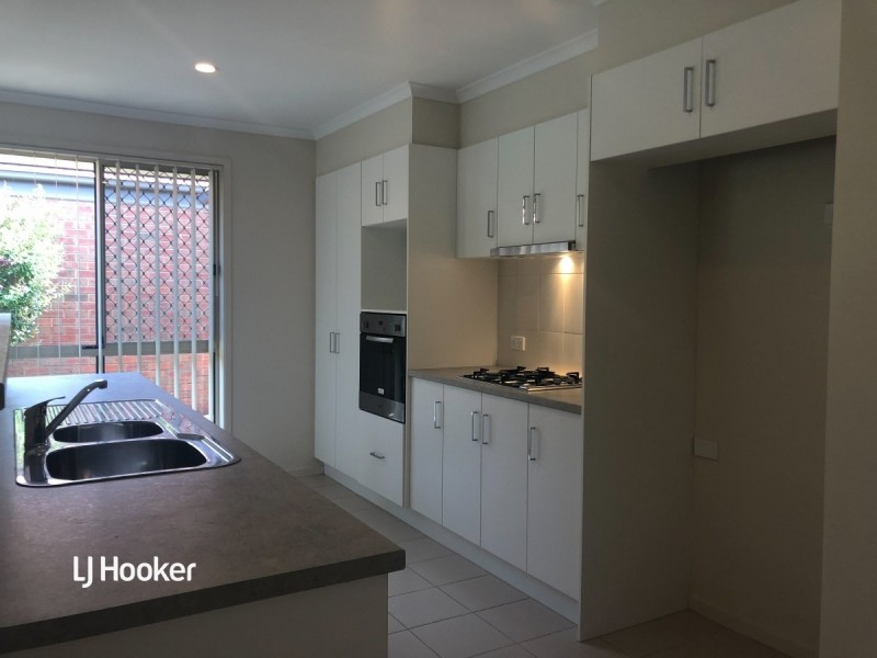 19 Lafitte Way, Andrews Farm SA 5114