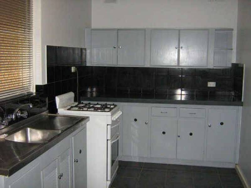 13 Walton Avenue, Clearview SA 5085