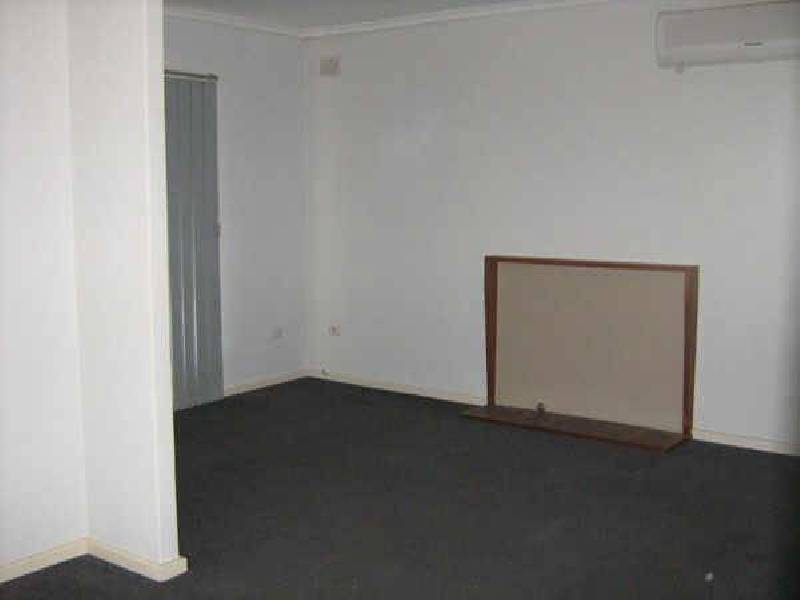 13 Walton Avenue, Clearview SA 5085