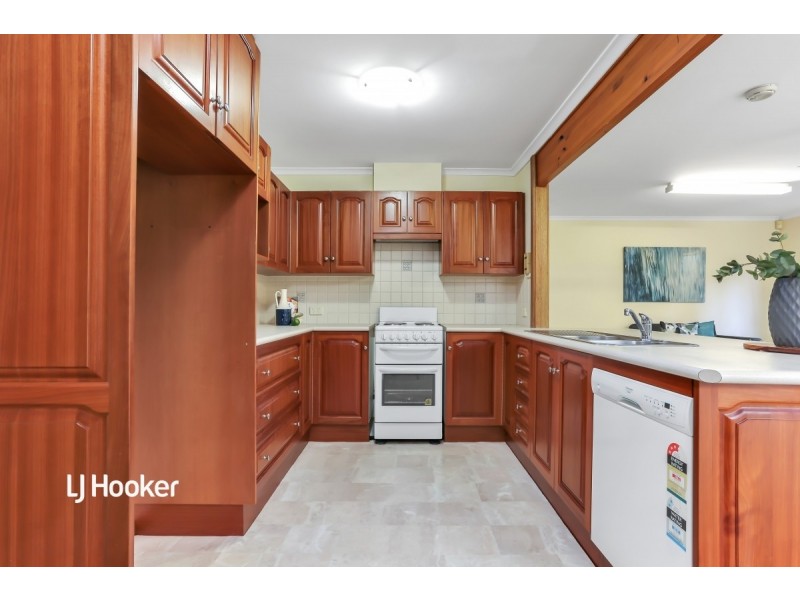 6 Chapman Crescent, Redwood Park SA 5097