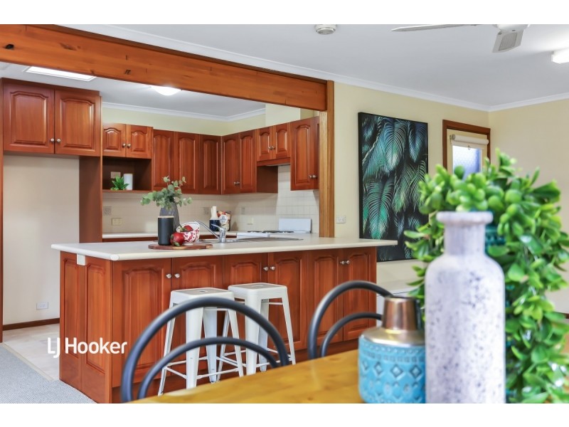 6 Chapman Crescent, Redwood Park SA 5097