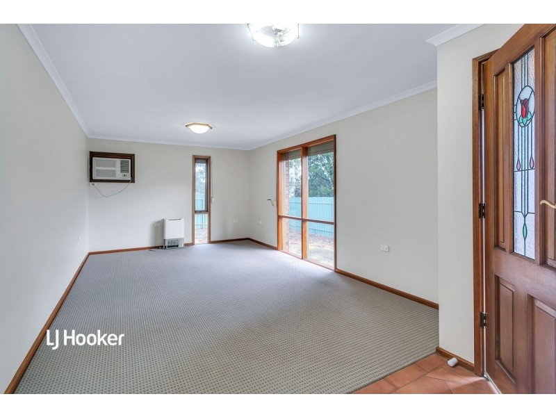 5 Hilliard Place, Para Vista SA 5093