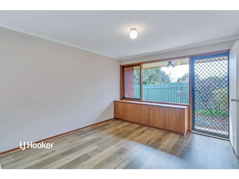 5 Hilliard Place, Para Vista SA 5093