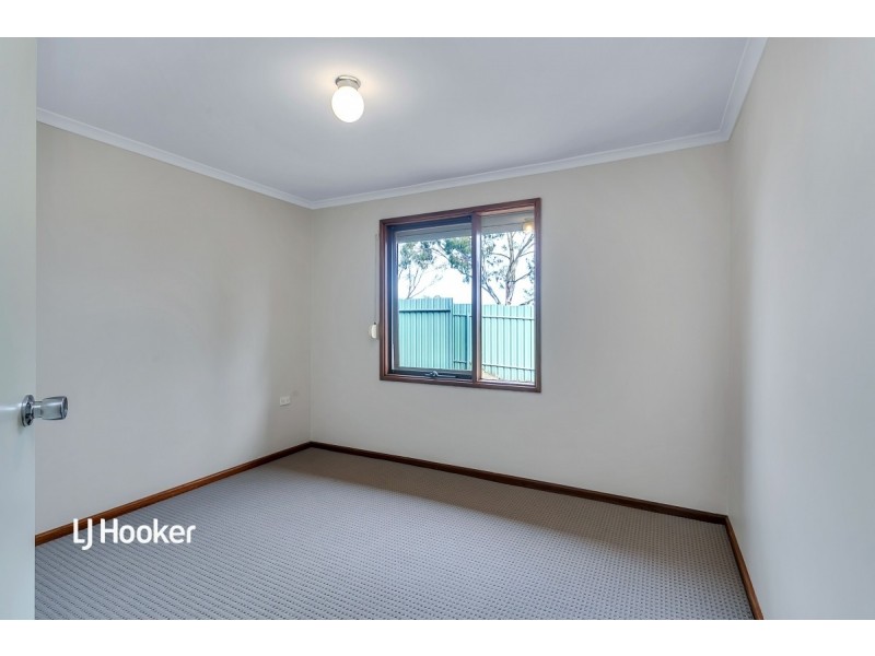 5 Hilliard Place, Para Vista SA 5093