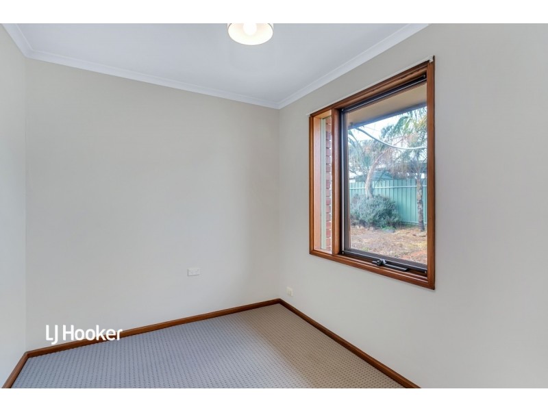 5 Hilliard Place, Para Vista SA 5093