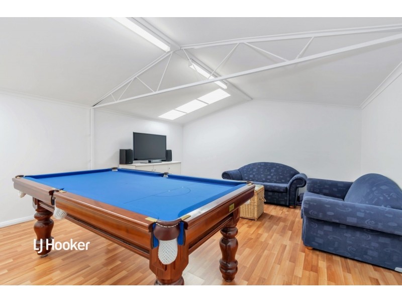 6 Bangalay Crescent, Surrey Downs SA 5126