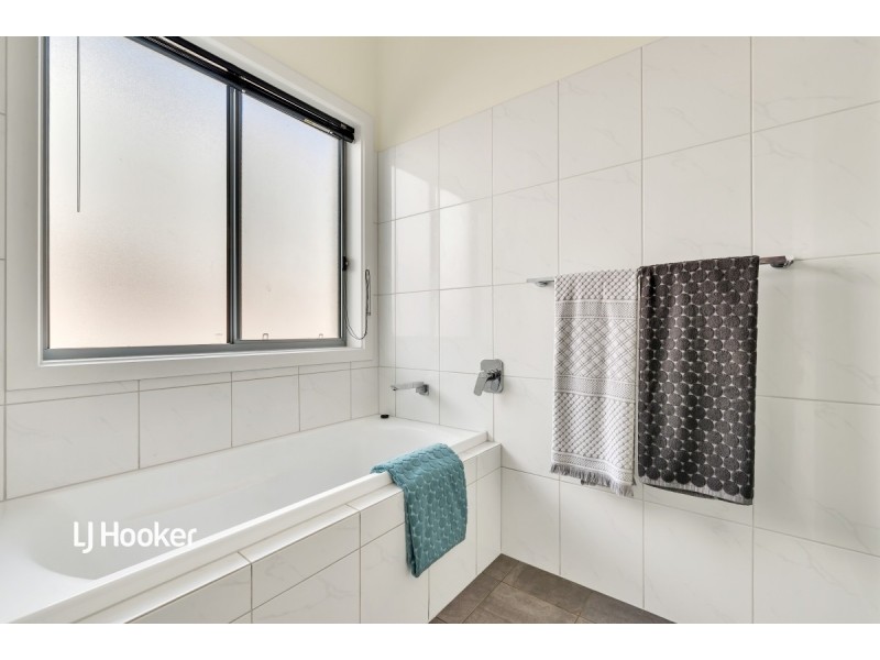 21 Creekview Drive, Walkley Heights SA 5098