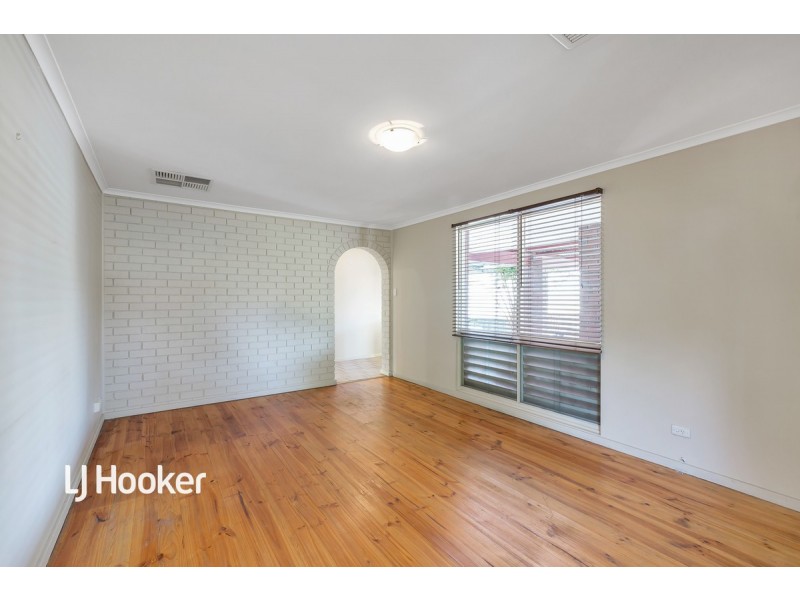 9 Gaylard Crescent, Redwood Park SA 5097