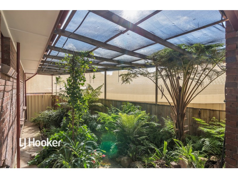 9 Gaylard Crescent, Redwood Park SA 5097