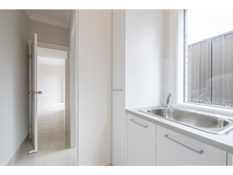 2/86 Grundy Terrace, Christies Beach SA 5165