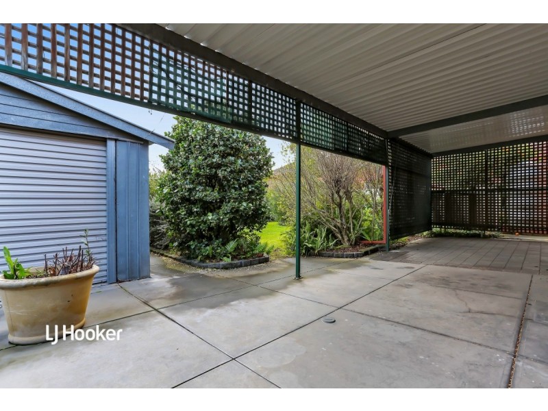 22 Poltawa Terrace, Broadview SA 5083