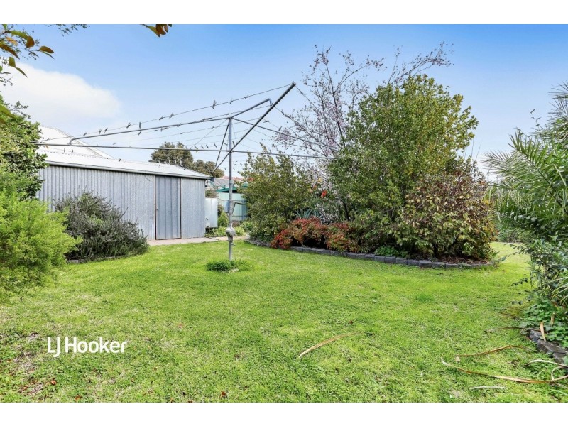 22 Poltawa Terrace, Broadview SA 5083