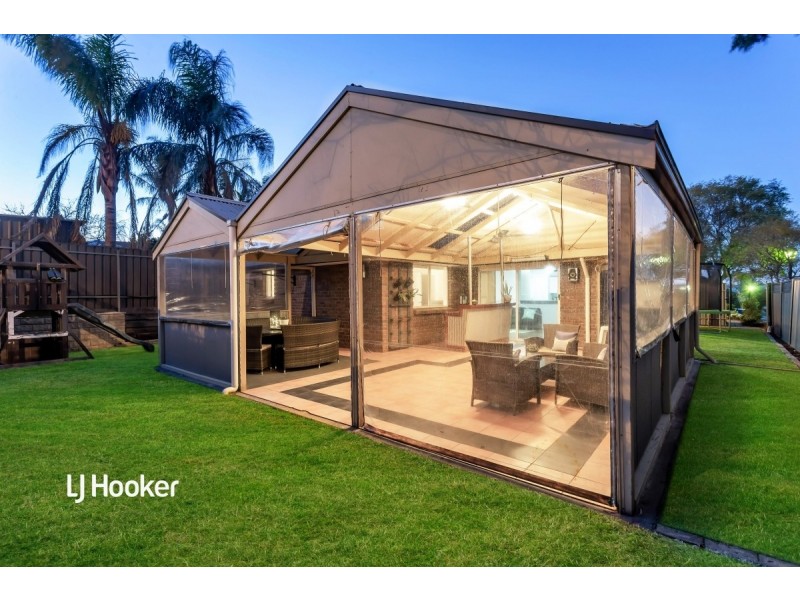 6 Gilchrist Close, Greenwith SA 5125