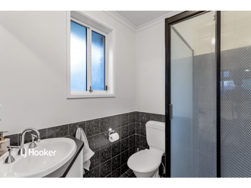 6 Gilchrist Close, Greenwith SA 5125