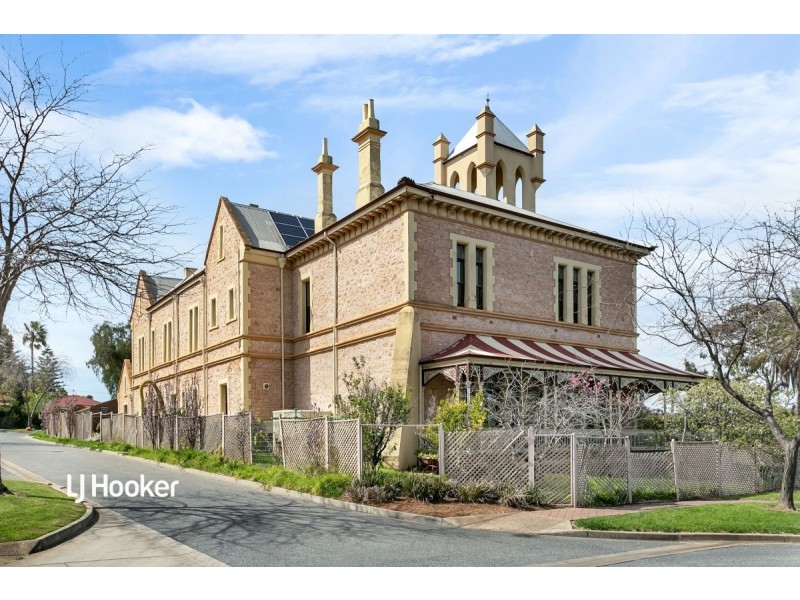 8 McEwin Court, Enfield SA 5085