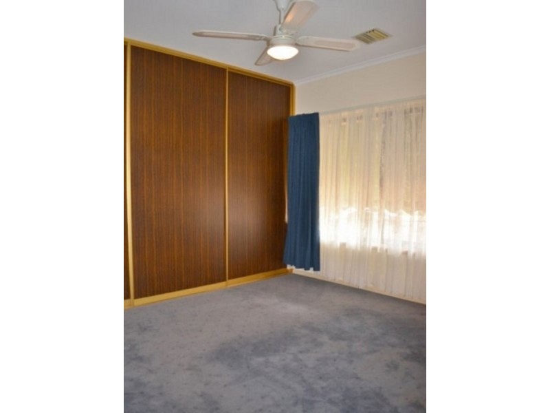 13 Weir Road, Para Hills SA 5096