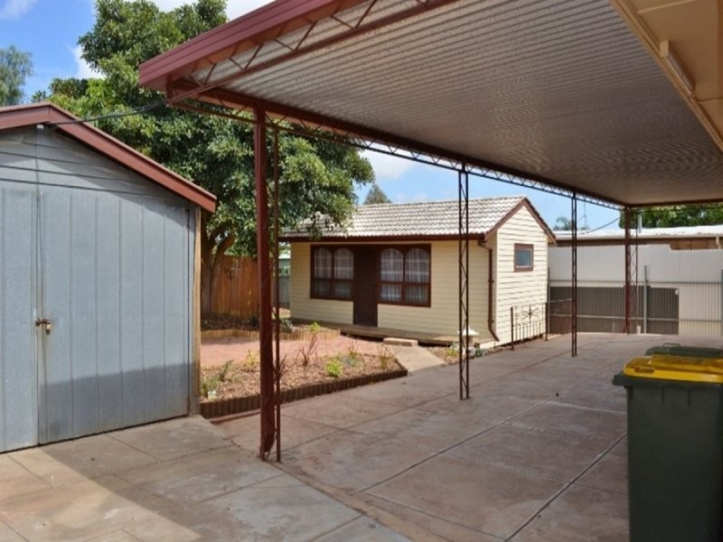 13 Weir Road, Para Hills SA 5096