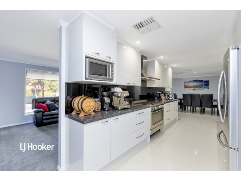 29 Farmhouse Avenue, Walkley Heights SA 5098