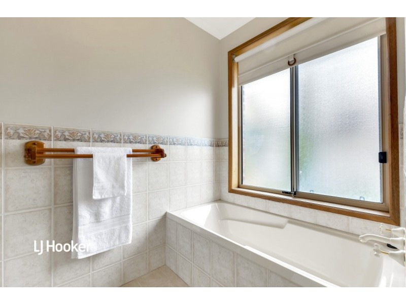 12 Kew Drive, Oakden SA 5086