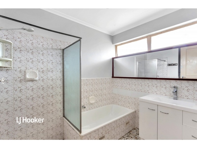 5 Bindi Street, Para Hills West SA 5096