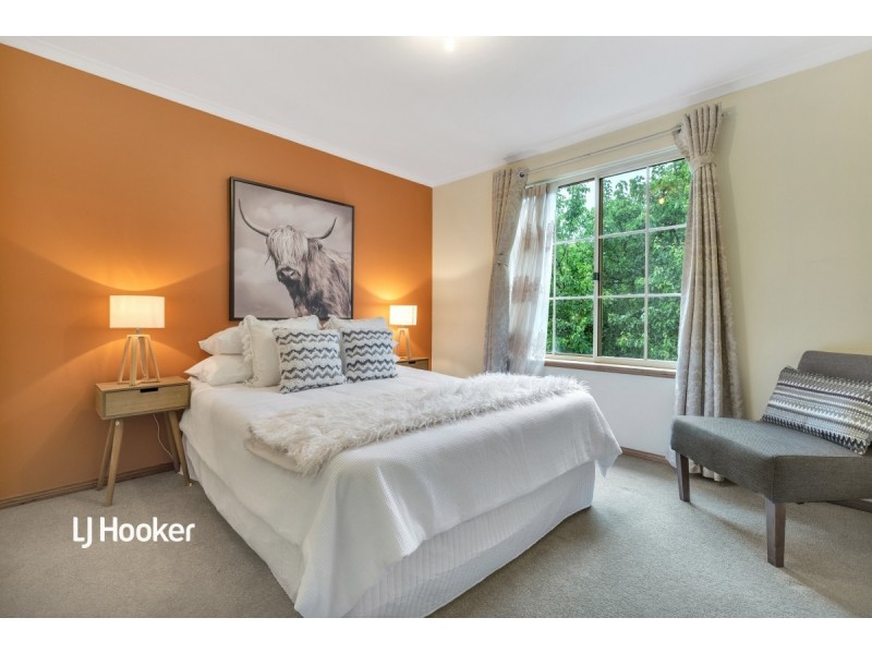 52 Parkview Drive, Oakden SA 5086