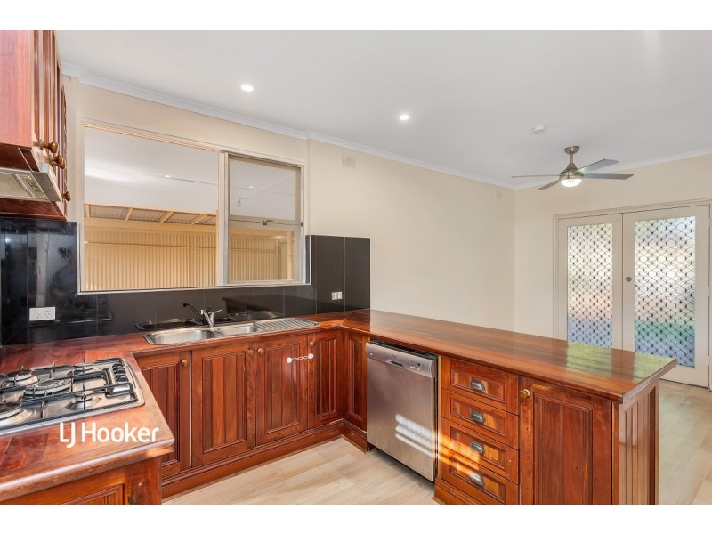 28 Wahroonga Avenue, Valley View SA 5093