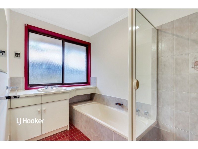 2 Proctor Close, Surrey Downs SA 5126