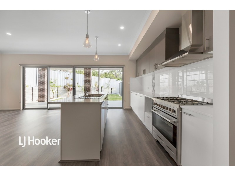 3 Sherwood Avenue, Valley View SA 5093