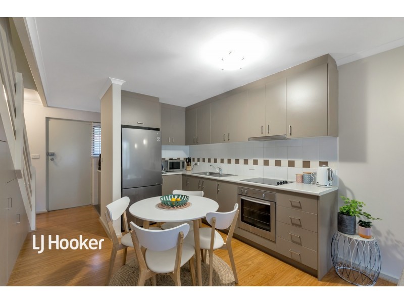 74 Sportsman Drive, West Lakes SA 5021