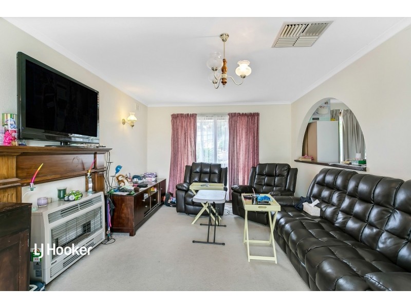 4 Gage Court, Para Vista SA 5093