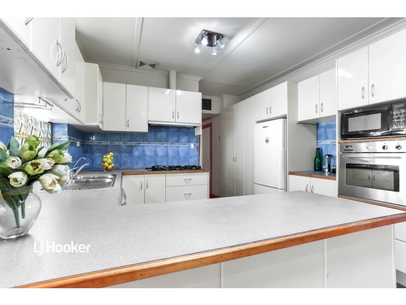 8 Toovis Avenue, Hope Valley SA 5090