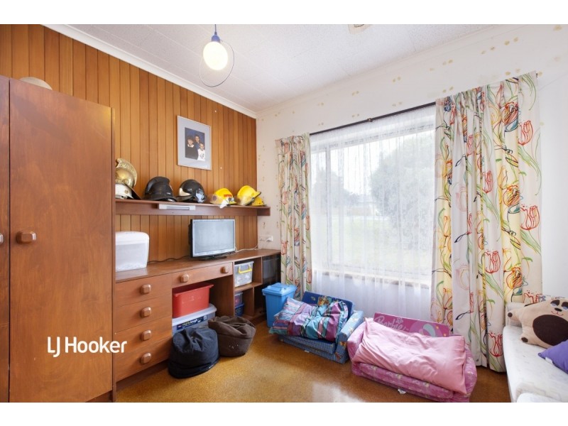 1 Mayfred Avenue, Hope Valley SA 5090