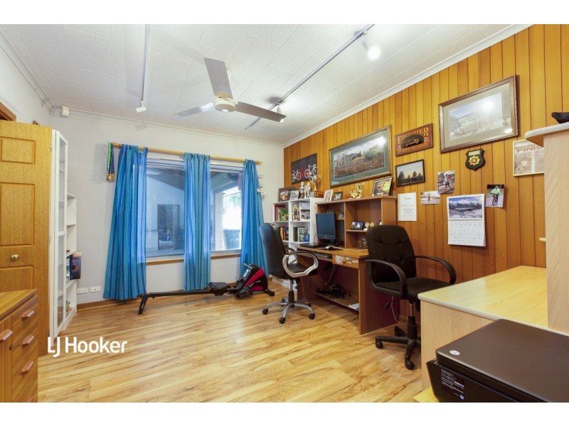 1 Mayfred Avenue, Hope Valley SA 5090