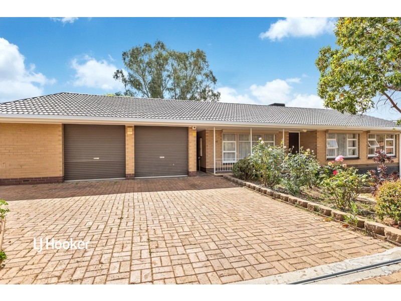 10 Carolan Crescent, Valley View SA 5093