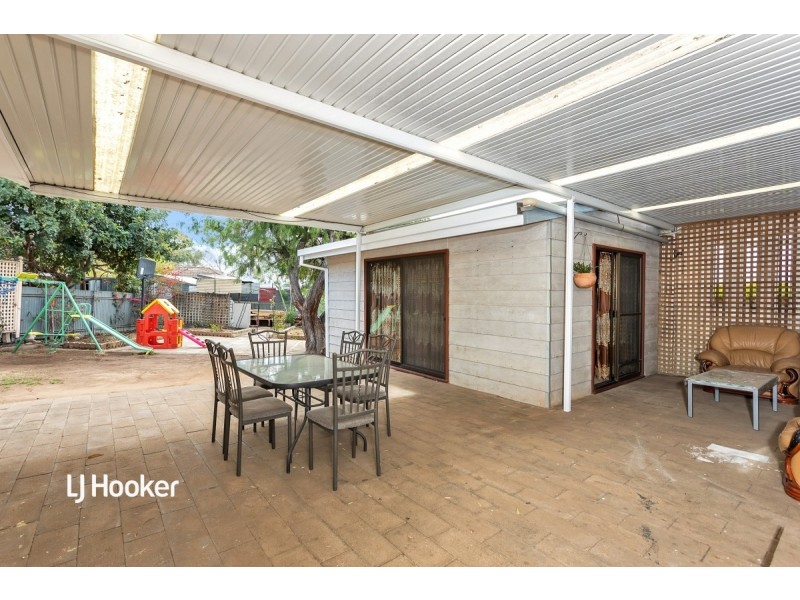 10 Carolan Crescent, Valley View SA 5093