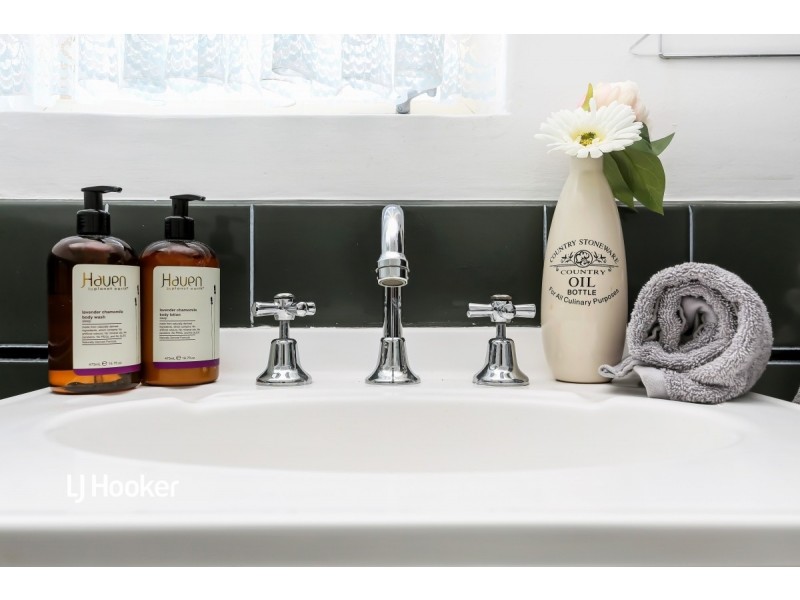 18 Robert Road, Hillbank SA 5112