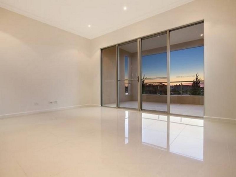 14 Marcella Lane, Mawson Lakes SA 5095