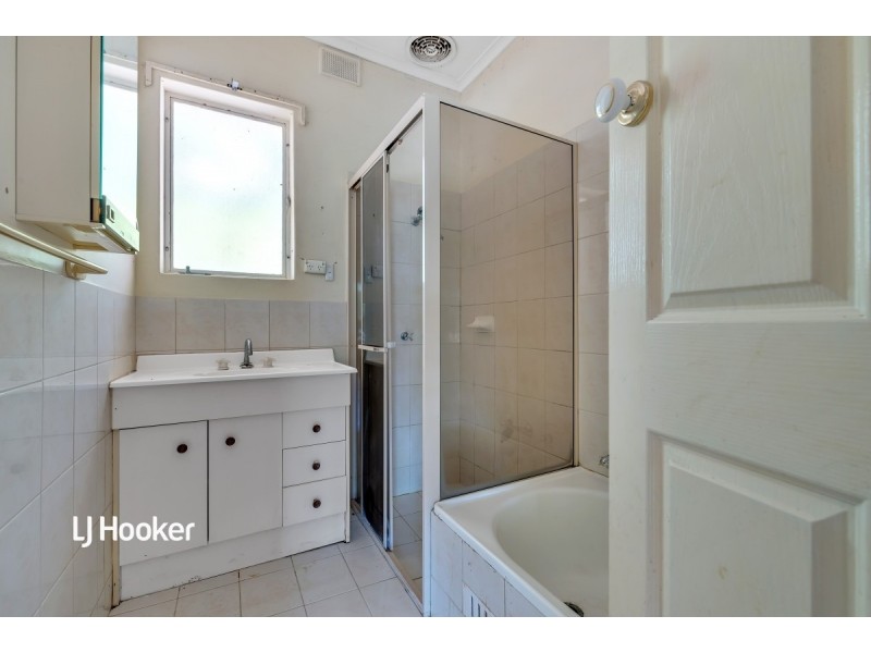 16 Whittaker Drive, Modbury SA 5092