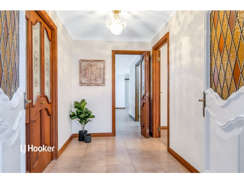 51 Pantowora Drive, Hope Valley SA 5090