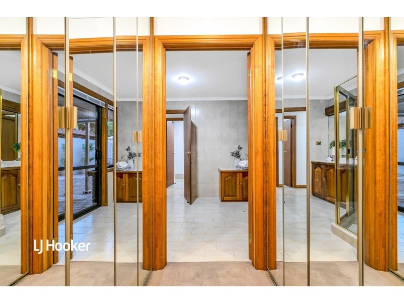 51 Pantowora Drive, Hope Valley SA 5090