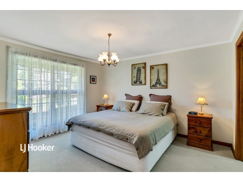 1 Sullivan Street, Fairview Park SA 5126