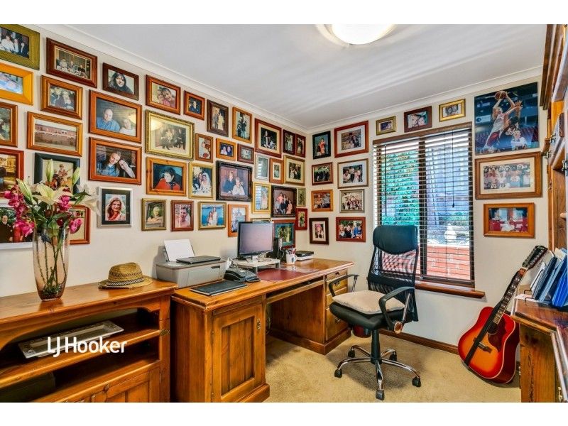 1 Sullivan Street, Fairview Park SA 5126