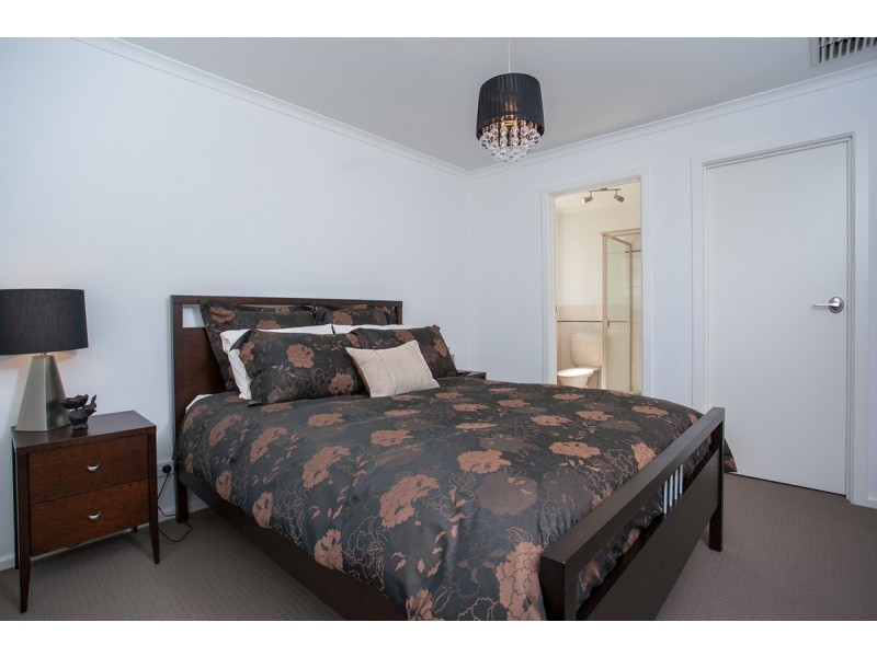 6 Pioneer Avenue, Walkley Heights SA 5098