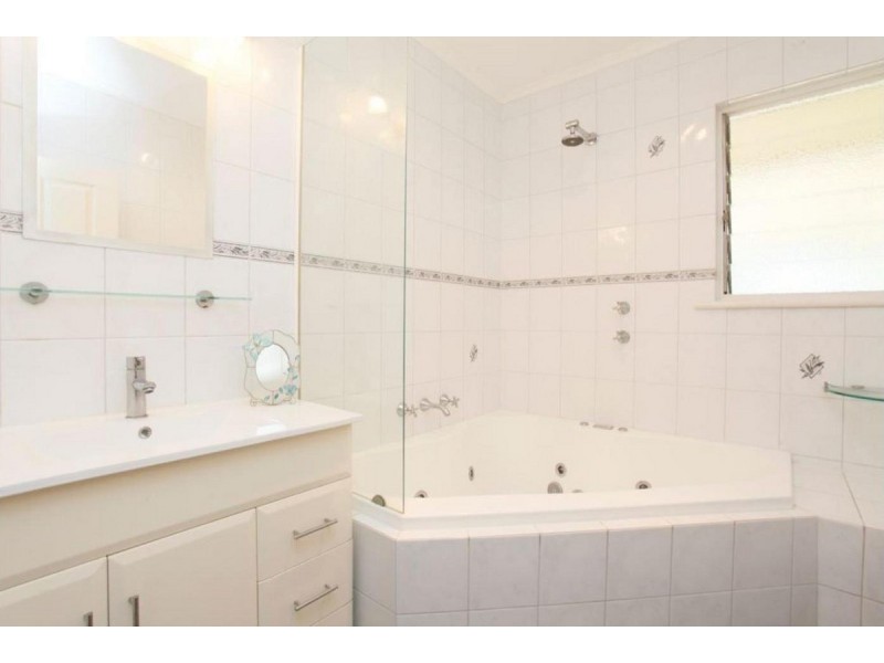 5 Clyde Street, Modbury SA 5092
